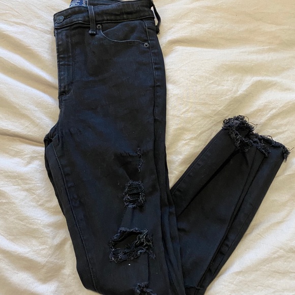 Abercrombie Simone High Rise Distressed Jean - Picture 2 of 16